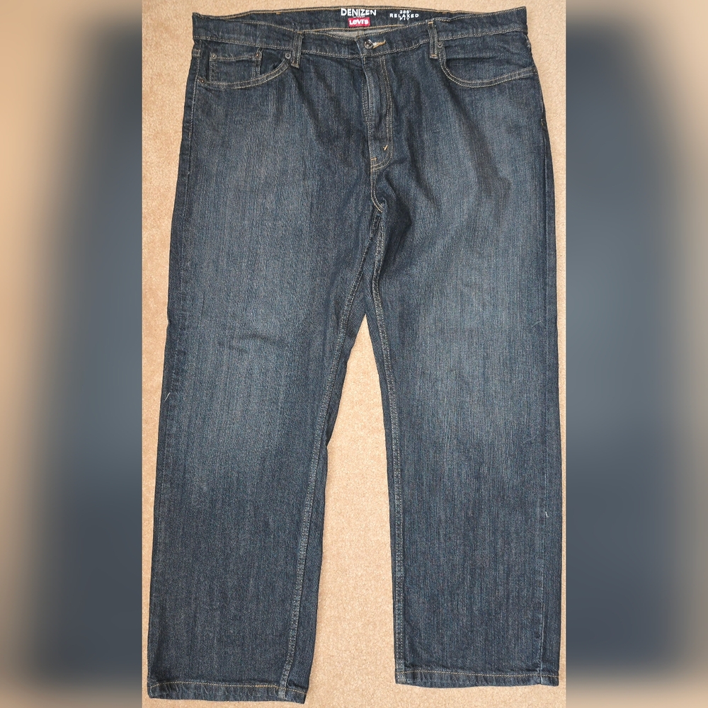 Men's Denizen (by Levis) jeans, relaxed fit